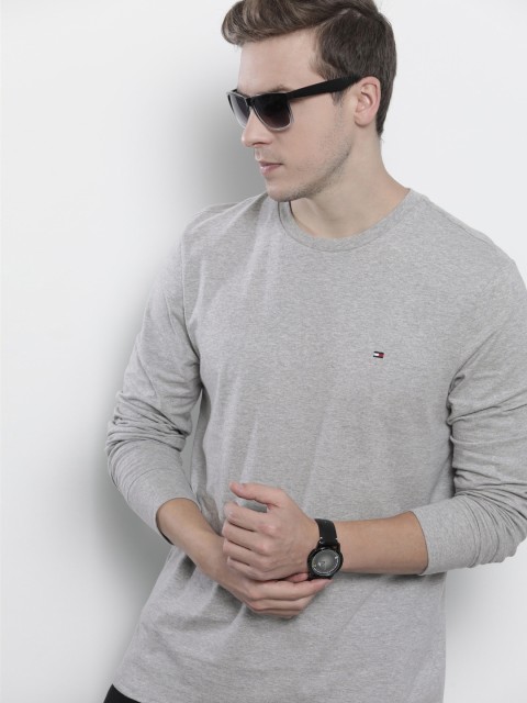 

Tommy Hilfiger Men Grey Solid T-shirt