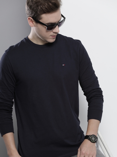 

Tommy Hilfiger Men Navy Blue Solid Pure Cotton T-shirt