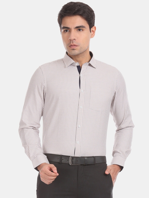 

Excalibur Men Beige Textured Slim Fit Formal Shirt