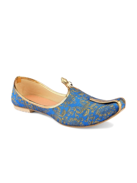 

DESI COLOUR Men Blue Woven Design Mojaris
