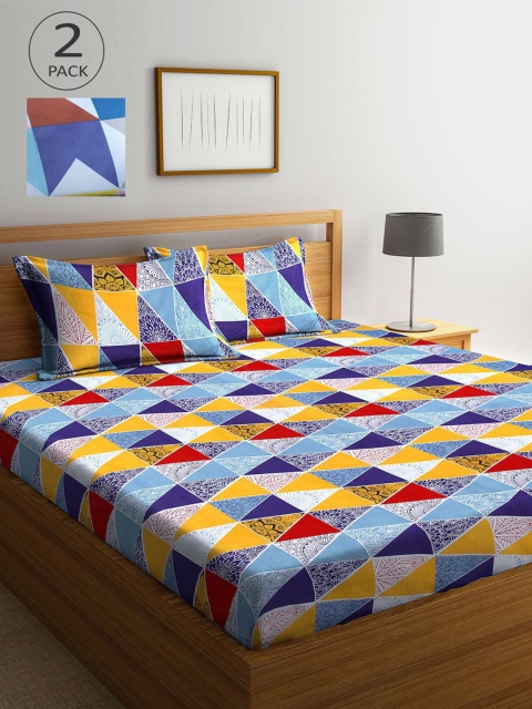 

KLOTTHE Red & Yellow Geometric 210 TC 2 King Bedsheet with 4 Pillow Covers
