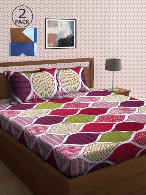 

KLOTTHE White & Maroon Geometric 210 TC 2 King Bedsheet with 4 Pillow Covers