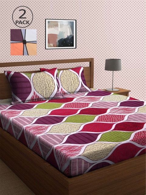 

KLOTTHE Coral & Purple Geometric 210 TC 2 King Bedsheet with 4 Pillow Covers