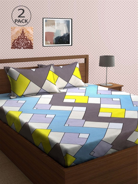 

KLOTTHE Beige & Orange Geometric 210 TC 2 King Bedsheet with 4 Pillow Covers