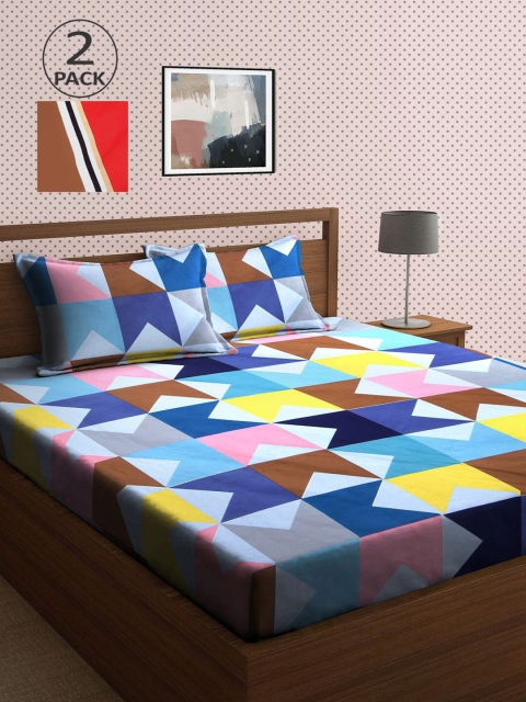 

KLOTTHE Blue & Red Geometric 210 TC 2 King Bedsheet with 4 Pillow Covers
