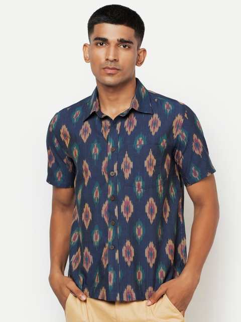 

Fabindia Men Blue & Pink Opaque Ikat Cotton Casual Shirt