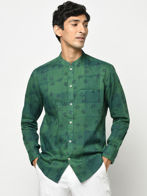 

Fabindia Men Green Slim Fit Opaque Printed Casual Shirt