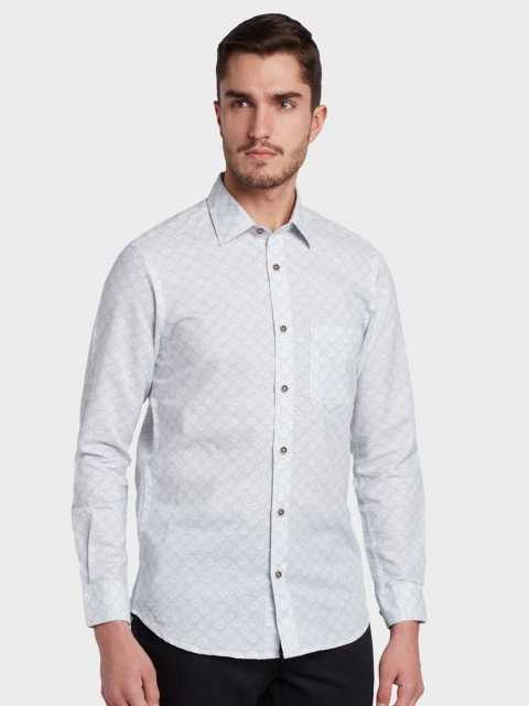 

ColorPlus Men Green Tailored Fit Opaque Printed Casual Shirt