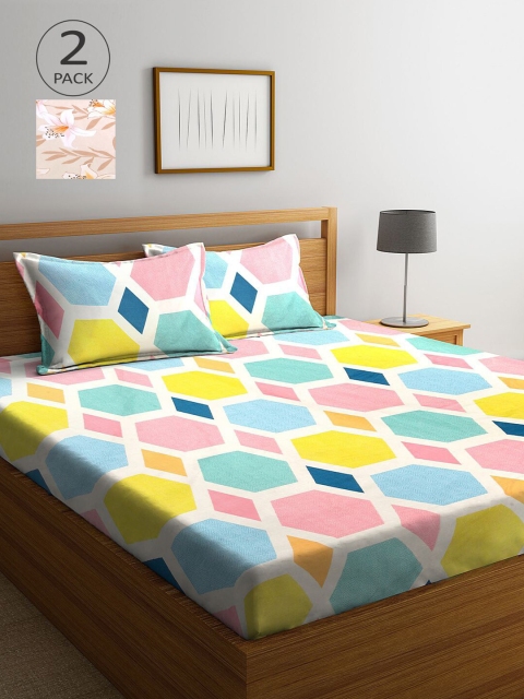 

KLOTTHE Beige & Pink Geometric 210 TC 2 King Bedsheet with 4 Pillow Covers