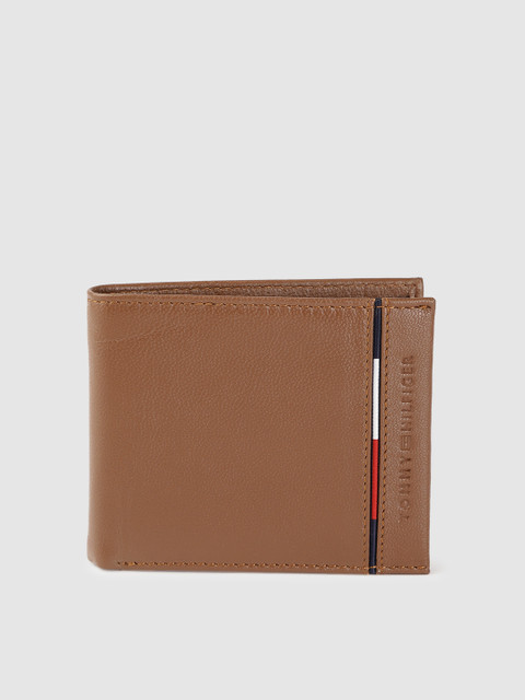 

Tommy Hilfiger Men Brown Leather Two Fold Wallet
