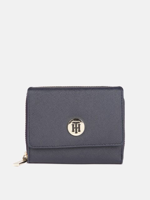 

Tommy Hilfiger Women Navy Blue Leather Zip Around Wallet