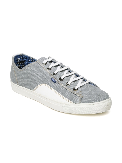 

Core Men Grey Solid Sneakers