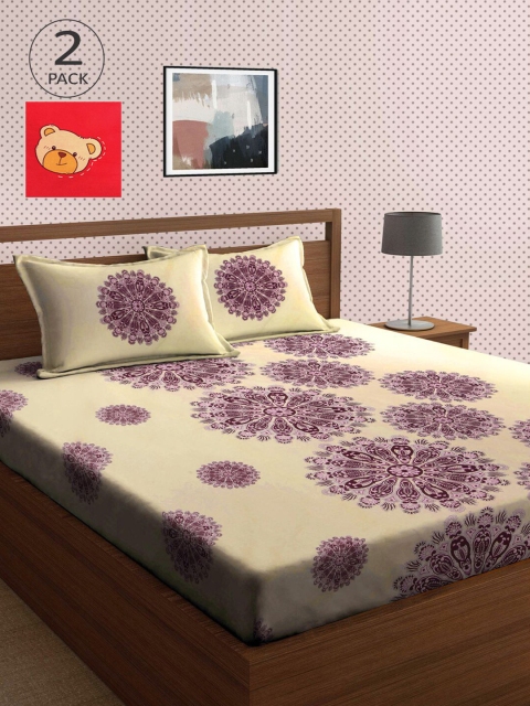 

KLOTTHE Cream-Coloured & Red 210 TC 2 King Bedsheet with 4 Pillow Covers
