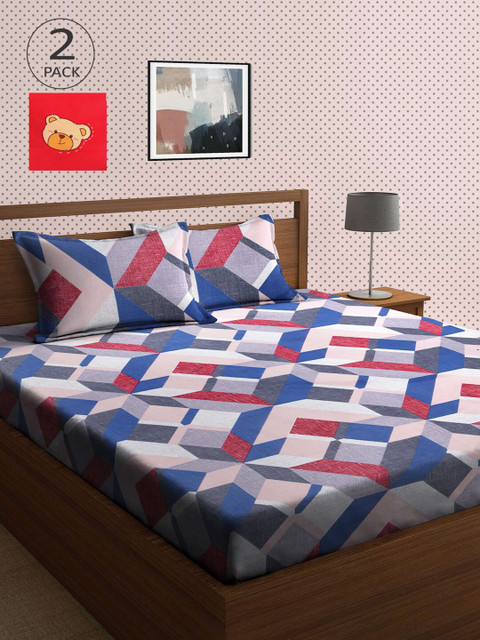 

KLOTTHE Red & Blue Geometric 210 TC 2 King Bedsheet with 4 Pillow Covers