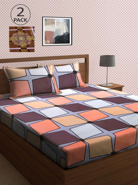 

KLOTTHE Brown & Coral Geometric 210 TC 2 King Bedsheets with 4 Pillow Covers