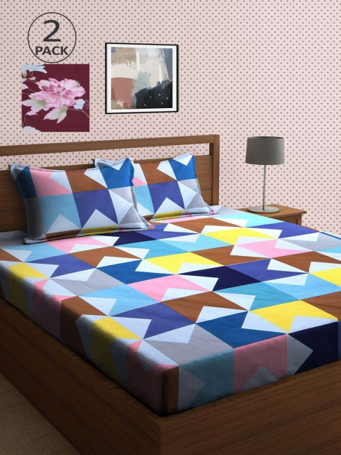 

KLOTTHE Purple & Blue Geometric 210 TC 2 King Bedsheet with 4 Pillow Covers