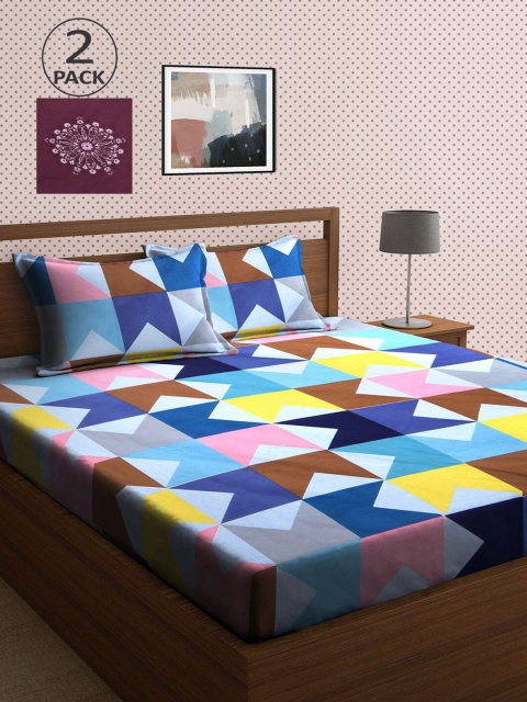 

KLOTTHE Purple & Blue Geometric 210 TC 2 King Bedsheet with 4 Pillow Covers