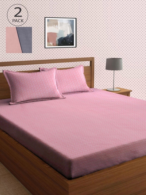 

KLOTTHE Pink & Grey Geometric 210 TC 2 King Bedsheet with 4 Pillow Covers
