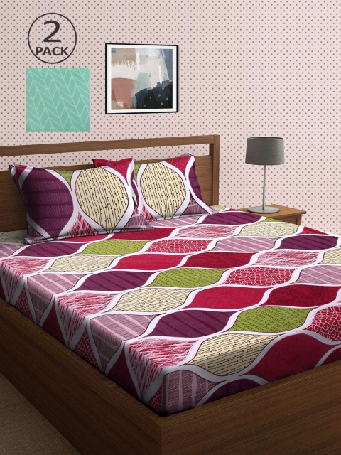 

KLOTTHE Pink & Green Geometric 210 TC 2 King Bedsheet with 4 Pillow Covers