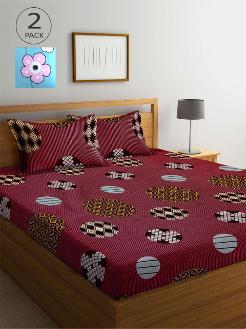 

KLOTTHE Pink & Blue Geometric 210 TC 2 King Bedsheet with 4 Pillow Covers