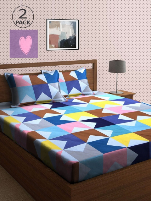 

KLOTTHE Purple & Blue Geometric 210 TC 2 King Bedsheet with 4 Pillow Covers