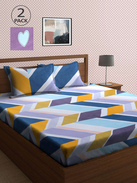 

KLOTTHE Purple & Blue Geometric 210 TC 2 King Bedsheet with 4 Pillow Covers