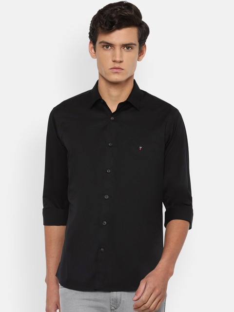 

Louis Philippe Sport Men Pure Cotton Black Solid Slim Fit Casual Shirt
