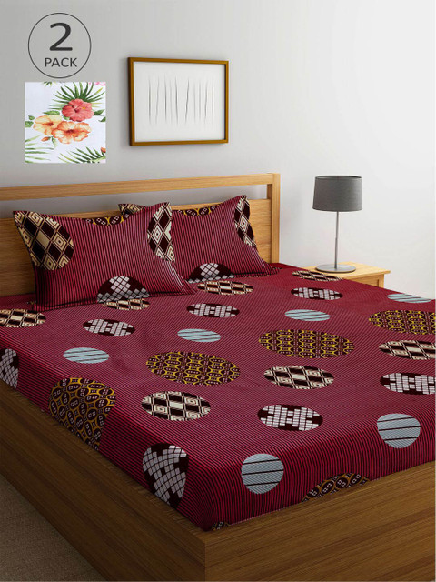 

KLOTTHE Pack of 2 White & Pink Geometric 210 TC King Bedsheet with 4 Pillow Covers