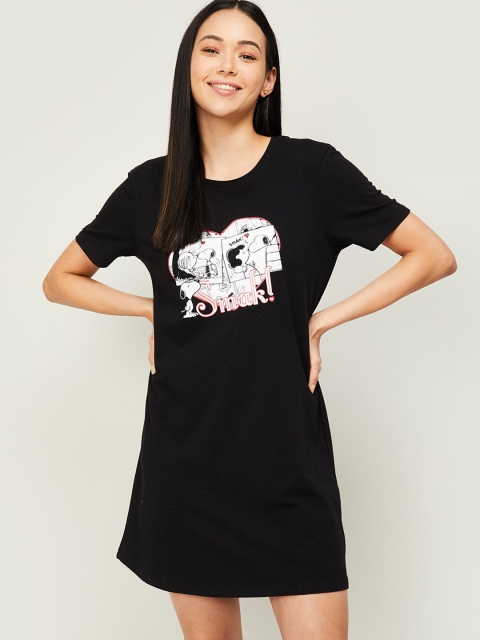 

Ginger by Lifestyle Woman Black T-shirt Dress