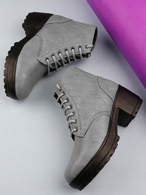 

Shoetopia Grey Quilted Design Mid-Top Platform Heeled Boots