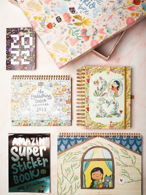 

Alicia Souza 2022 The Ultimate Trio Box, Multi