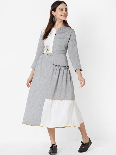 

ZOLA Women Grey Striped Flared Sleeves Kurta