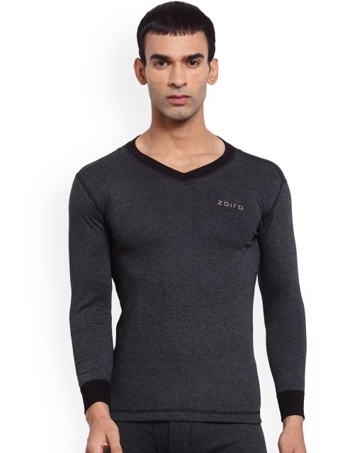 

Zoiro Men Grey Solid Thermal Top