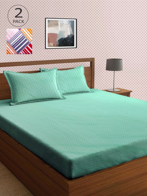 

KLOTTHE Green & White Geometric 210 TC 2 King Bedsheet with 4 Pillow Covers