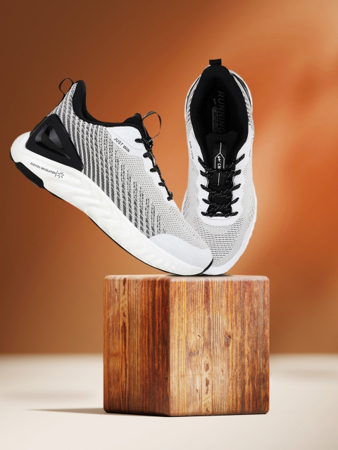 

Campus Men Off White Mesh Running Shoes