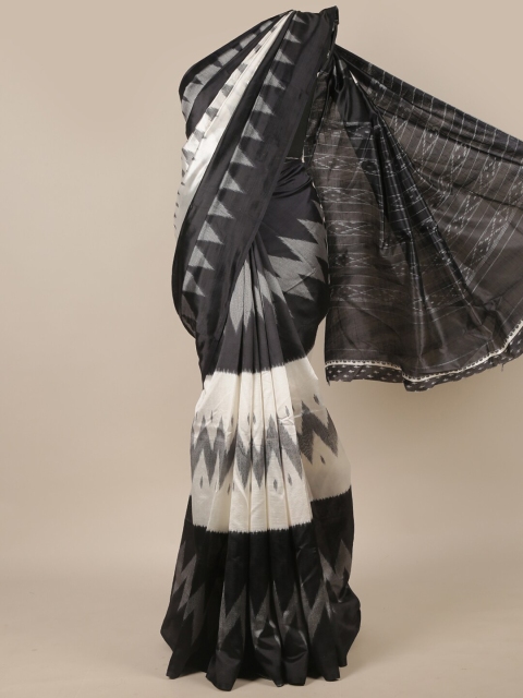 

Pothys White & Black Printed Saree