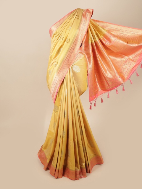 

Pothys Beige & Peach-Coloured Ethnic Motifs Zari Art Silk Banarasi Saree