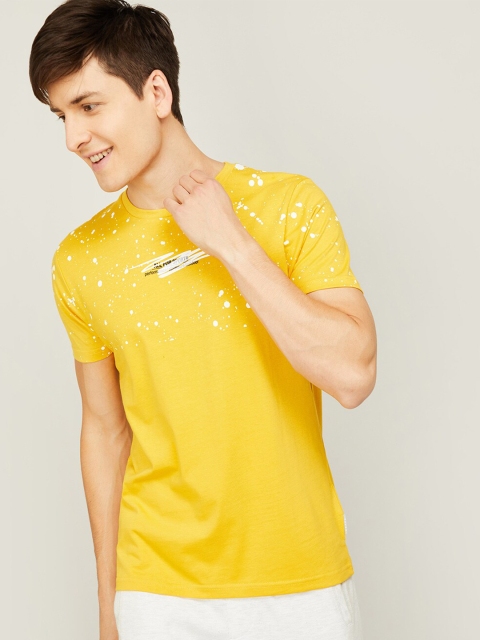 

Kappa Men Yellow & White Printed Cotton T-shirt