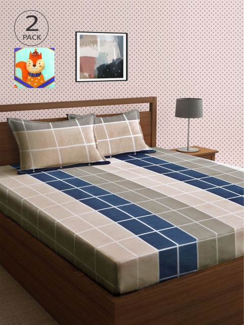 

KLOTTHE Green & Blue Geometric 210 TC 2 King Bedsheet with 4 Pillow Covers