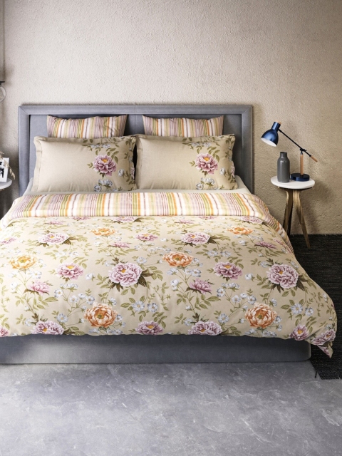 

DDecor Beige & Orange Floral Mild Winter 110 GSM Double Bed Dohar