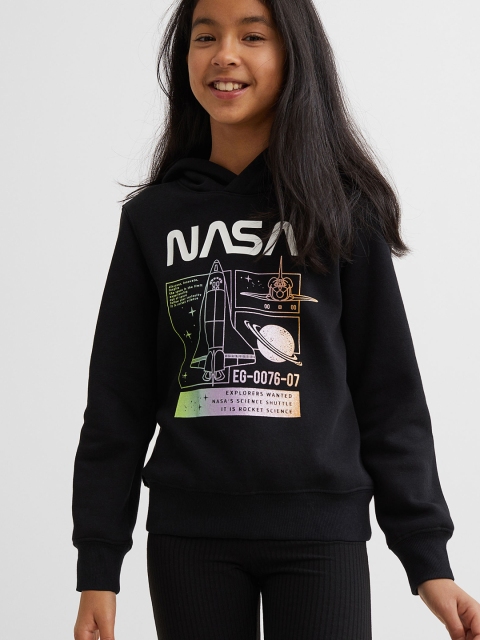 

H&M Girls Black Printed Hoodie