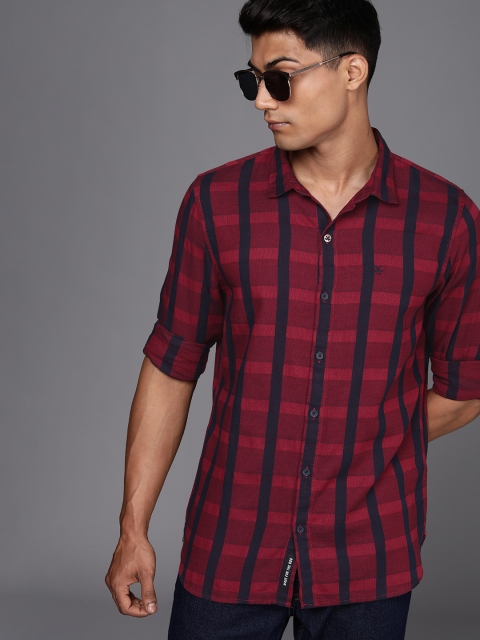 

WROGN Men Fucshia & Blue Checks Slim Fit Pure Cotton Casual Shirt