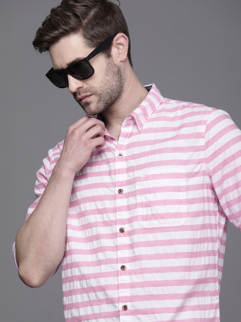 

WROGN Men Pink Slim Fit Horizontal Striped Pure Cotton Casual Shirt