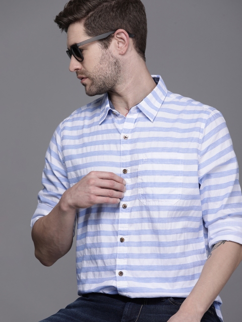 

WROGN Men White & Blue Slim Fit Horizontal Striped Casual Shirt