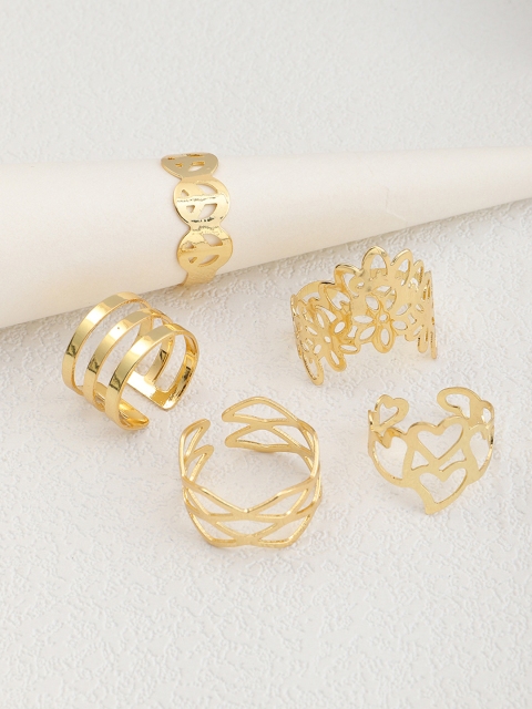 

URBANIC Women Set of 5 Golden Rings, Gold