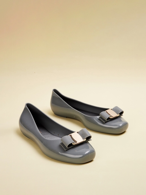 

Ginger by Lifestyle Women Grey Ballerinas with Bows Flats
