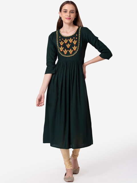 

SHINOY Women Green & Peach-Coloured Embroidered Anarkali Kurta