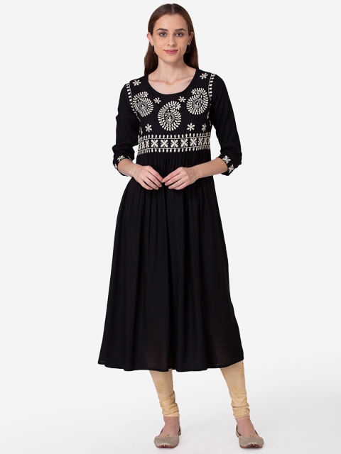 

SHINOY Women Black & White Paisley Yoke Design Thread Work Kurta