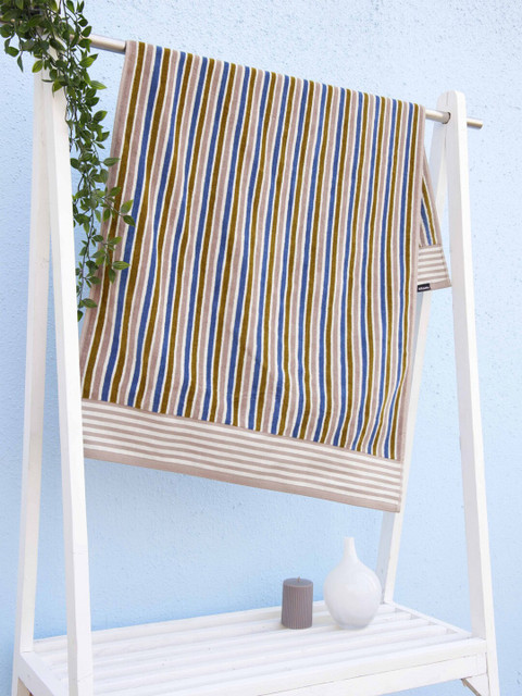 

Ariana Cream-Coloured & Beige Striped 600 GSM Cotton Bath Towel
