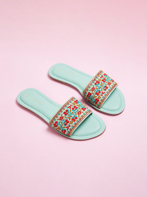 

Melange by Lifestyle Women Green Open Toe Flats